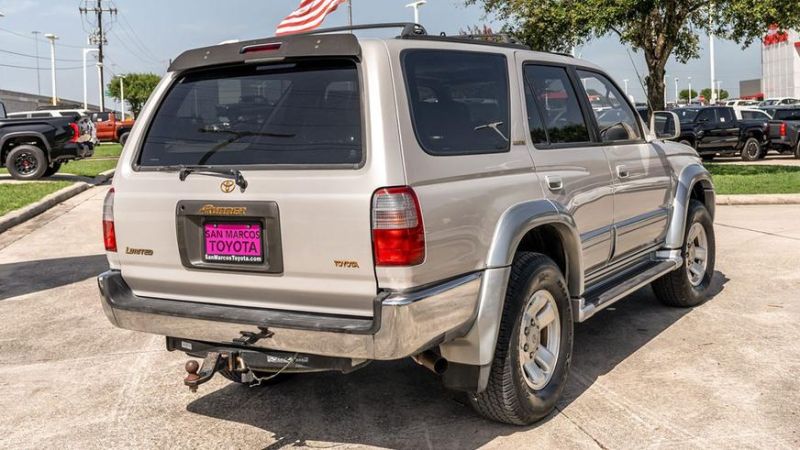 Toyota 4Runner (N180) с небольшим пробегом продают в США