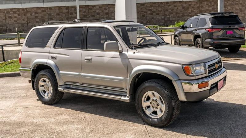 Toyota 4Runner (N180) с небольшим пробегом продают в США
