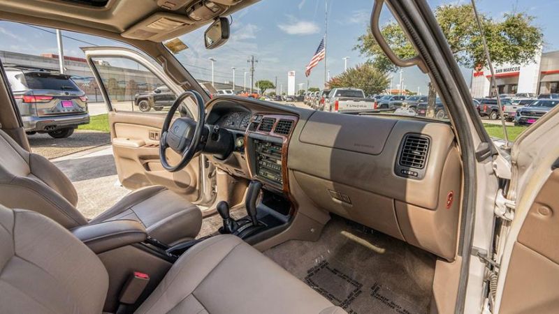 Toyota 4Runner (N180) с небольшим пробегом продают в США