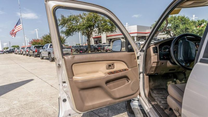 Toyota 4Runner (N180) с небольшим пробегом продают в США