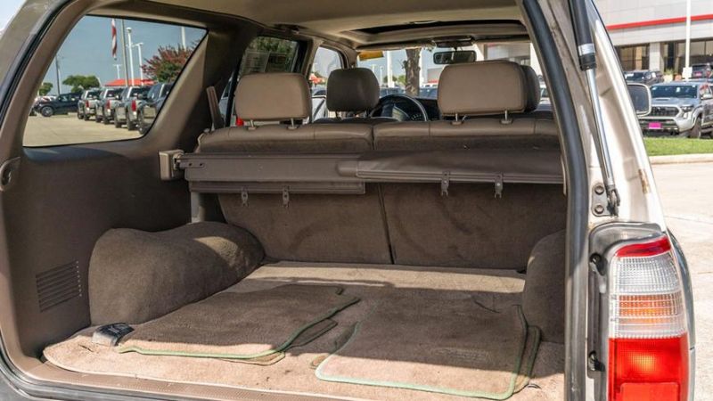 Toyota 4Runner (N180) с небольшим пробегом продают в США