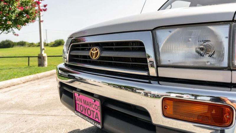Toyota 4Runner (N180) с небольшим пробегом продают в США