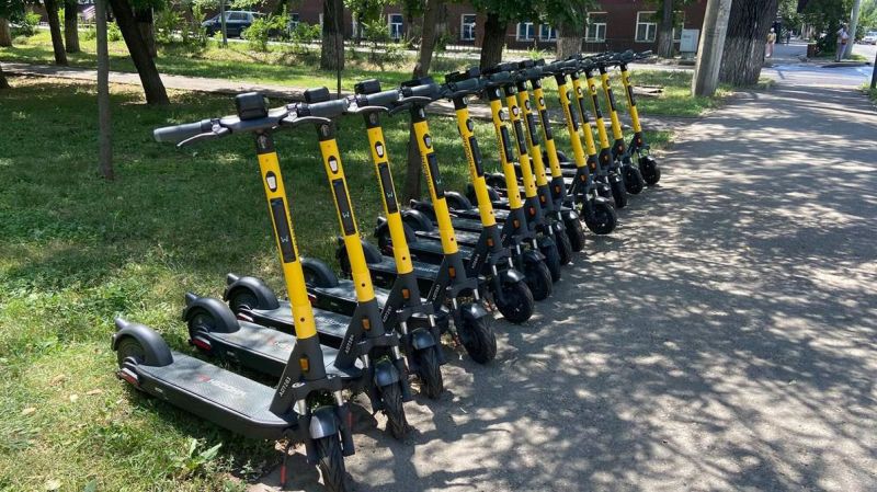 Запретить аренду электросамокатов в Казахстане потребовал активист