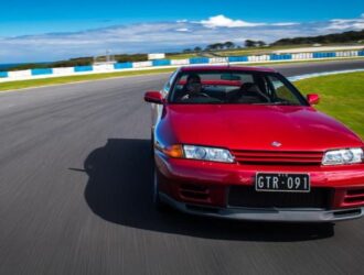 Из штаб-квартиры Nissan угнали редкий Skyline GT-R R32