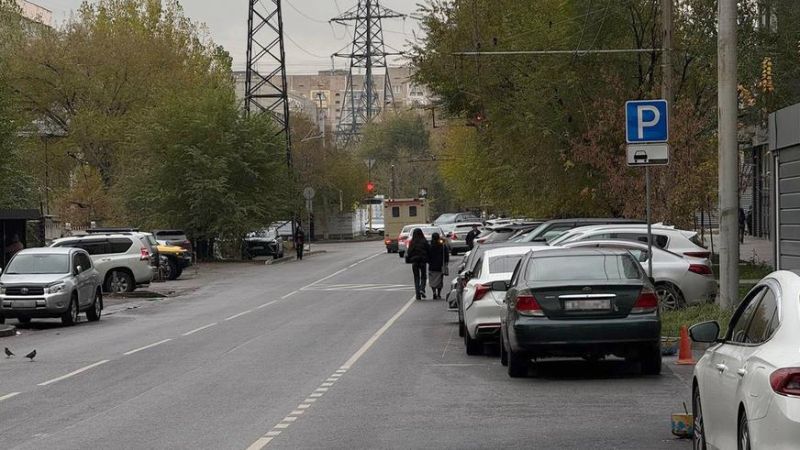 Осторожно: встречка! Новая разметка на Березовского в Алматы