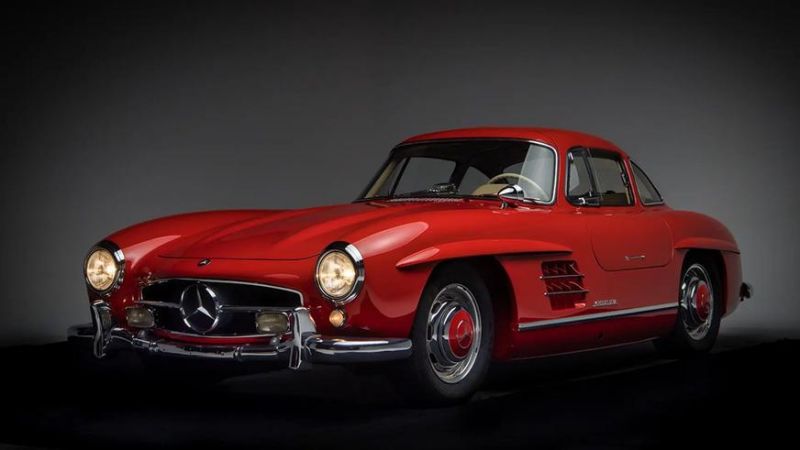 С молотка уйдёт последнее в истории «крыло чайки» — Mercedes-Benz 300 SL