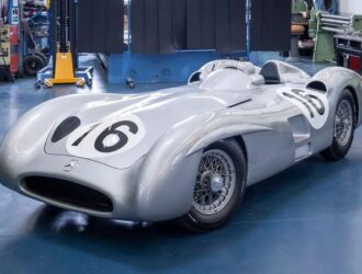 В открытой продаже впервые появился формульный Mercedes-Benz 1954 года