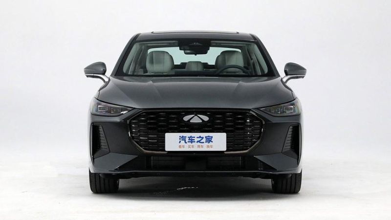 Китайцы запустили продажи гибрида — рекордсмена по дальнобойности