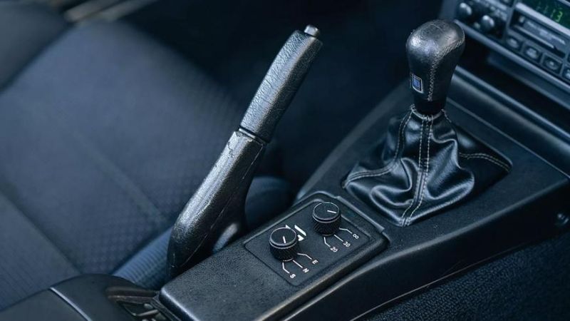 Классическую Mazda MX-5 превратили в электромобиль