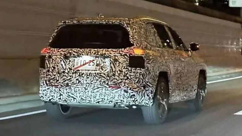 Новое поколение Toyota RAV4 вывели на испытания