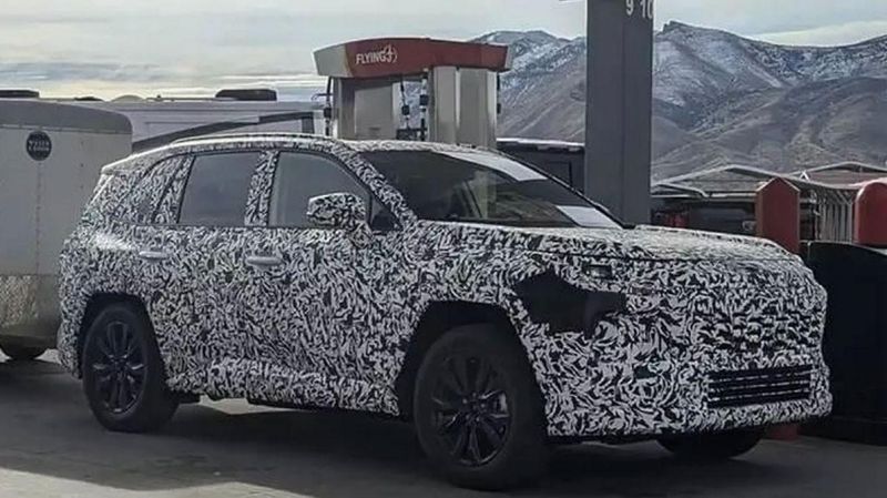 Новое поколение Toyota RAV4 вывели на испытания