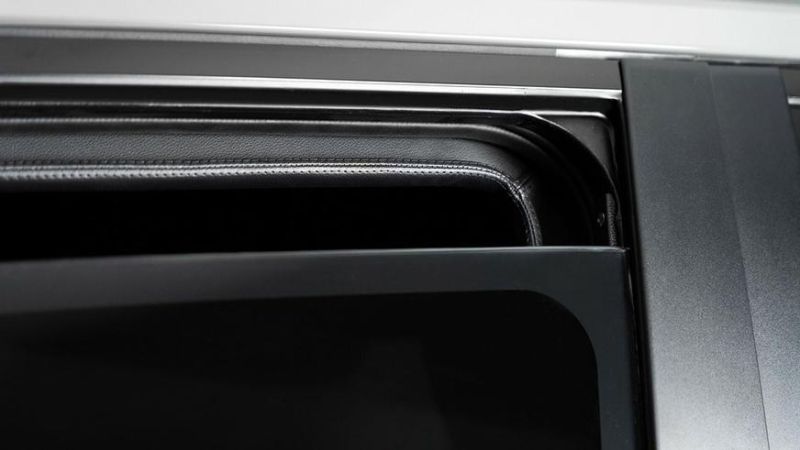 Новый Lexus GX защитили от взрывов гранат