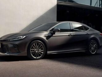 Toyota представила «спортивную» Camry для Китая