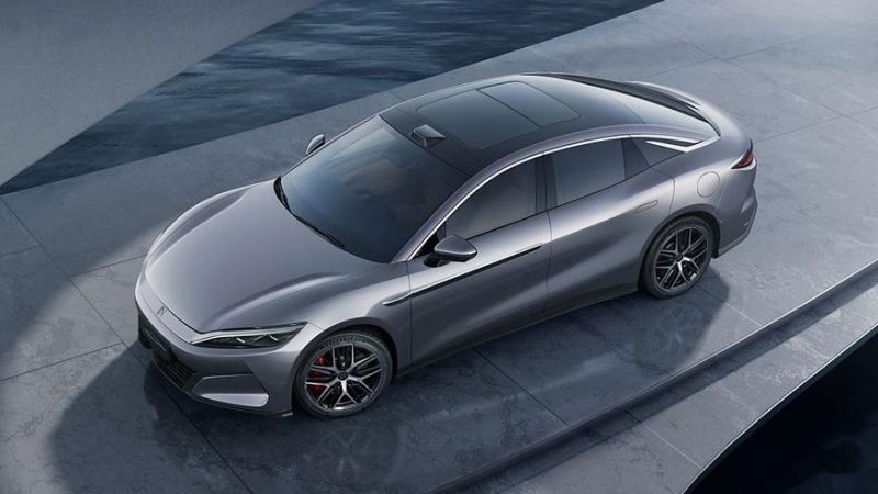 BYD показал 1102-сильные седан и кроссовер