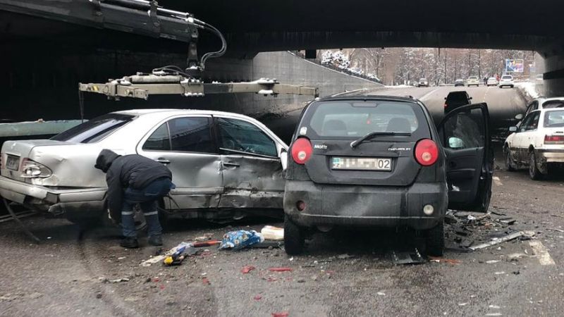 Дороги Алматы: почти 7000 ДТП и 4.2 млн штрафов в 2024 году