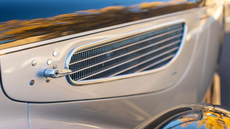 Довоенный BMW 327 выставили на торги в США