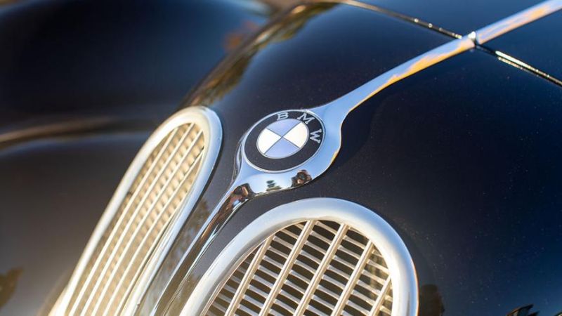 Довоенный BMW 327 выставили на торги в США