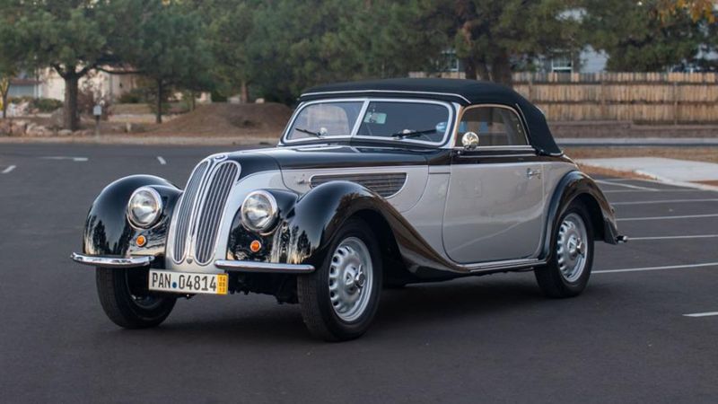 Довоенный BMW 327 выставили на торги в США