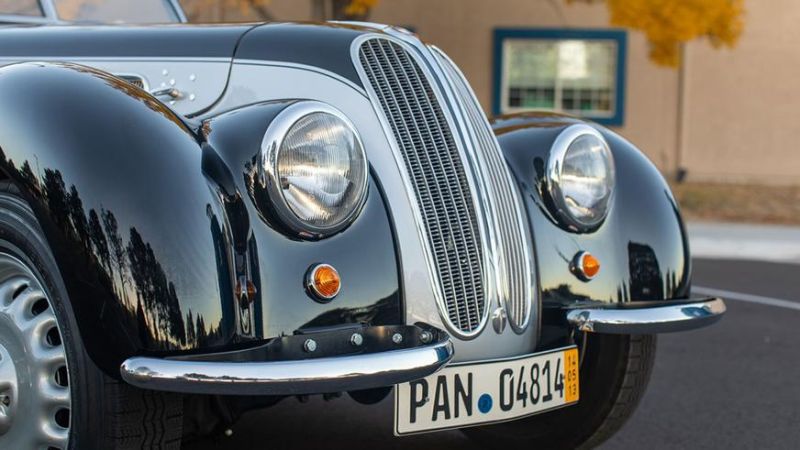 Довоенный BMW 327 выставили на торги в США