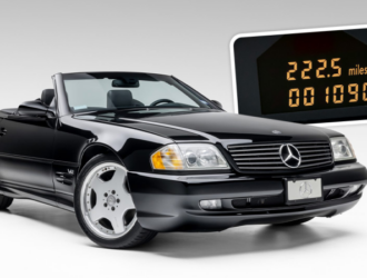 Практически новый Mercedes-Benz SL600 (R129) обнаружен в США